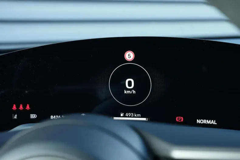 Porsche Taycan din 2024 cu 18.000 km - oferta POR122074 - foto 22