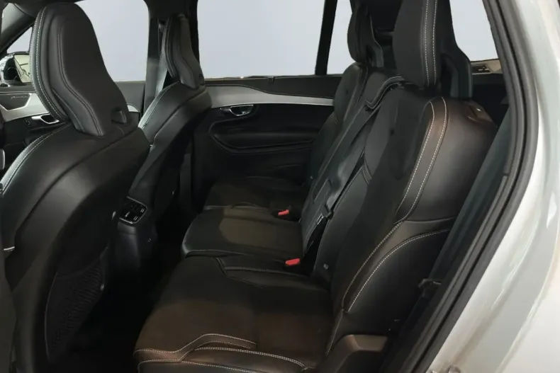 Volvo XC90 din 2022 cu 78.119 km - oferta VOL122075 - foto 17