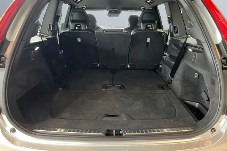 Volvo XC90 din 2022 cu 78.119 km - oferta VOL122075 - foto 18