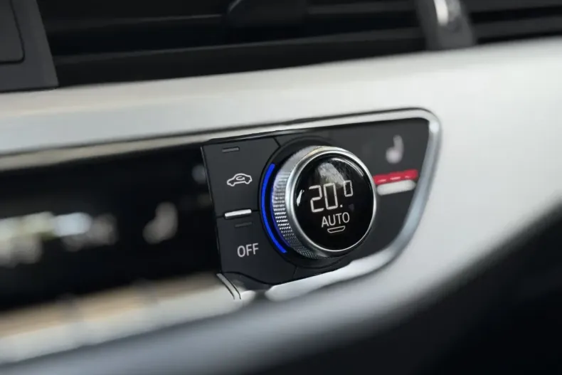 Audi A4 din 2021 cu 105.647 km - oferta AUD122088 - foto 20