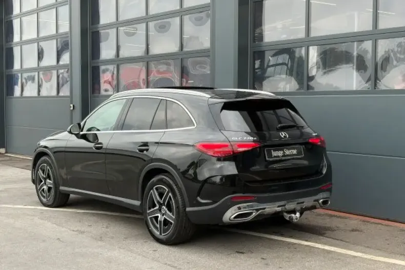 Mercedes-Benz GLC 220 din 2023 cu 44.378 km - oferta MER122095 - foto 2