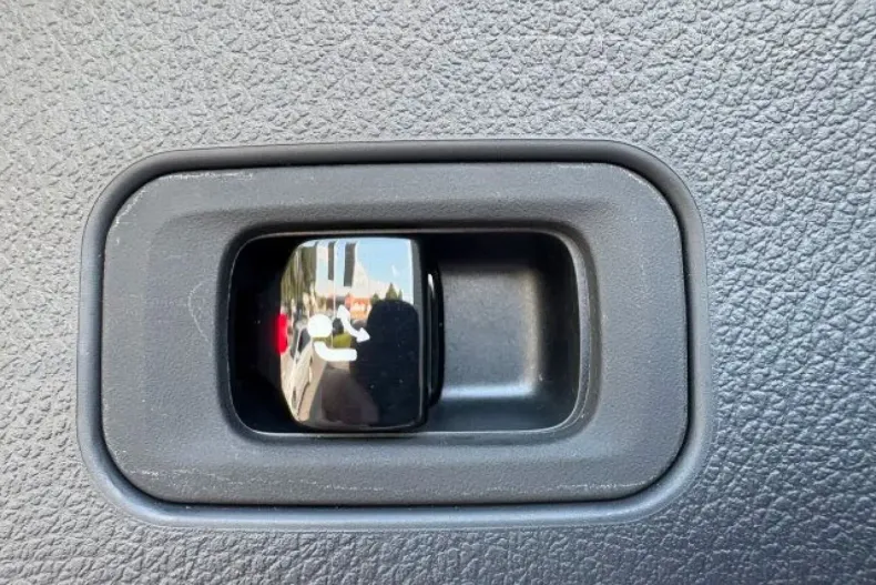 Mercedes-Benz GLC 220 din 2023 cu 44.378 km - oferta MER122095 - foto 11