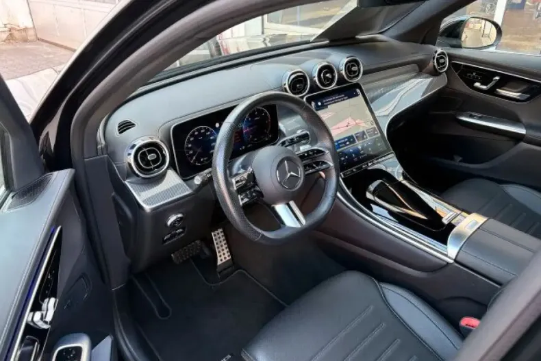 Mercedes-Benz GLC 220 din 2023 cu 44.378 km - oferta MER122095 - foto 12