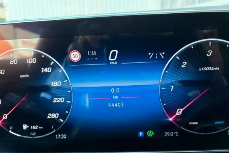 Mercedes-Benz GLC 220 din 2023 cu 44.378 km - oferta MER122095 - foto 17