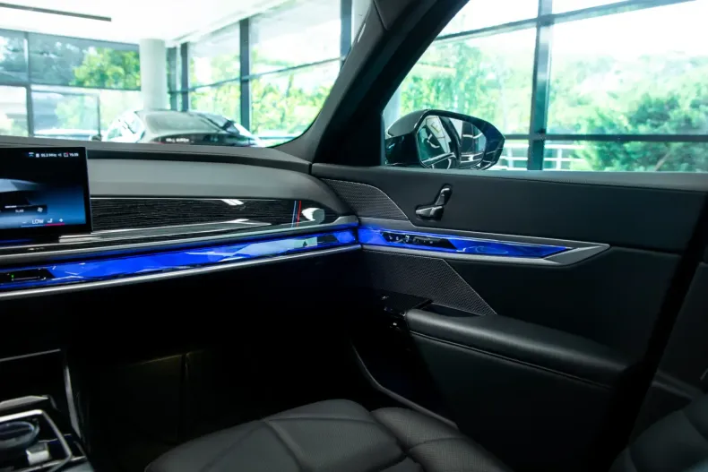 BMW 740 din 2023 cu 57.817 km - oferta BMW122102 - foto 28