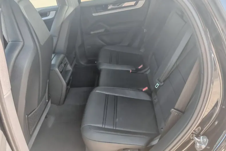 Porsche Cayenne din 2025 cu 50 km - oferta POR122110 - foto 6