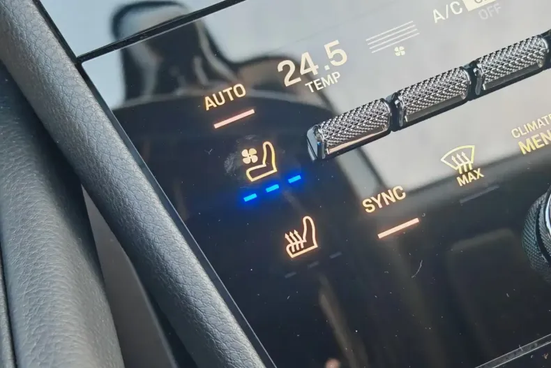 Porsche Cayenne din 2025 cu 50 km - oferta POR122110 - foto 14