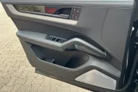 Porsche Cayenne din 2025 cu 40 km - oferta POR122112 - foto 11