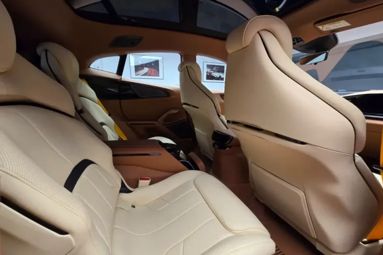 Ferrari Purosangue din 2025 cu 90 km - oferta FER122113 - foto 19