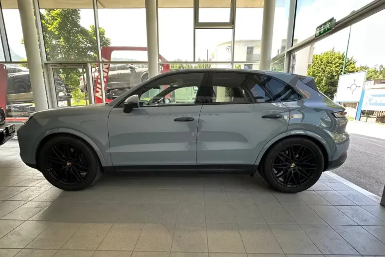 Porsche Cayenne din 2025 cu 999 km - oferta POR122131 - foto 2