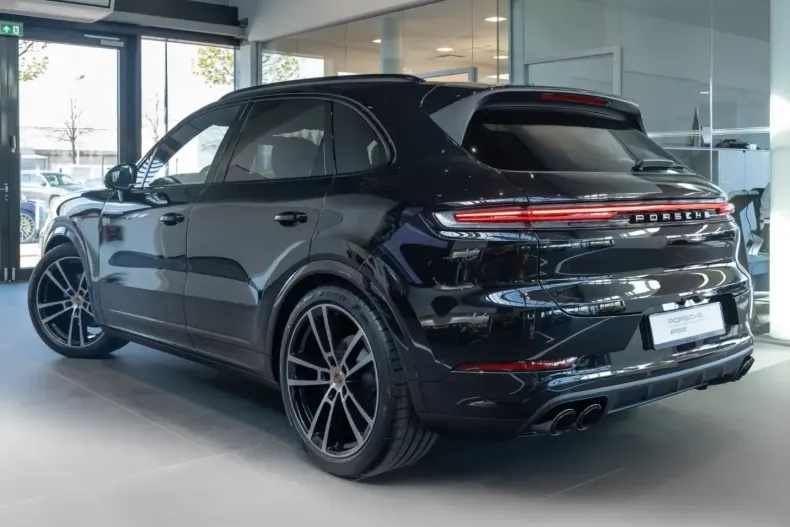 Porsche Cayenne din 2025 cu 8.900 km - oferta POR122134 - foto 2