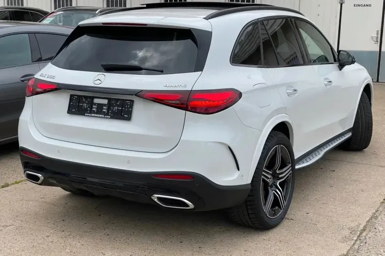 Mercedes-Benz GLC 300 din 2023 cu 18.888 km - oferta MER122136 - foto 10