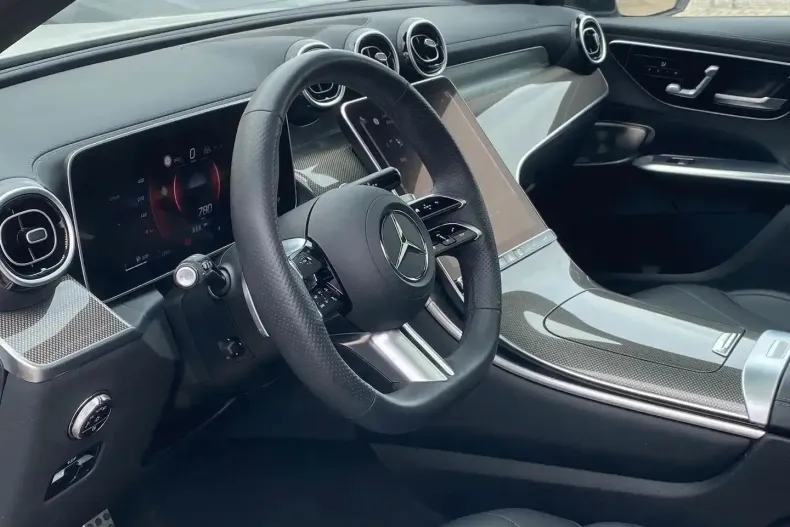 Mercedes-Benz GLC 300 din 2023 cu 18.888 km - oferta MER122136 - foto 12