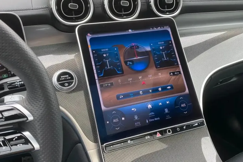 Mercedes-Benz GLC 300 din 2023 cu 18.888 km - oferta MER122136 - foto 24