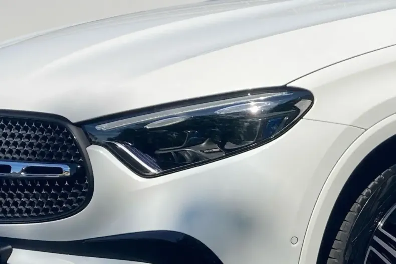 Mercedes-Benz GLC 300 din 2023 cu 4.272 km - oferta MER122137 - foto 6