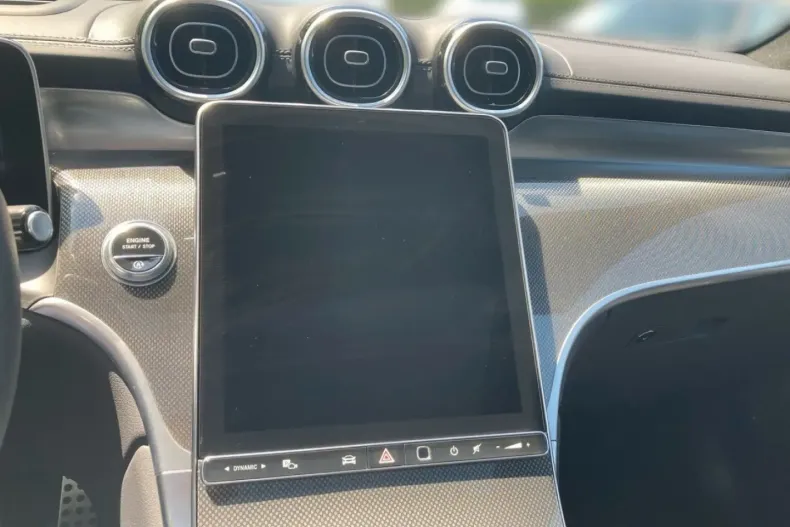 Mercedes-Benz GLC 300 din 2023 cu 4.272 km - oferta MER122137 - foto 10