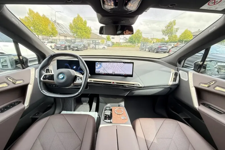 BMW iX din 2022 cu 39.985 km - oferta BMW122144 - foto 2