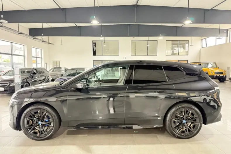 BMW iX din 2022 cu 39.985 km - oferta BMW122144 - foto 8