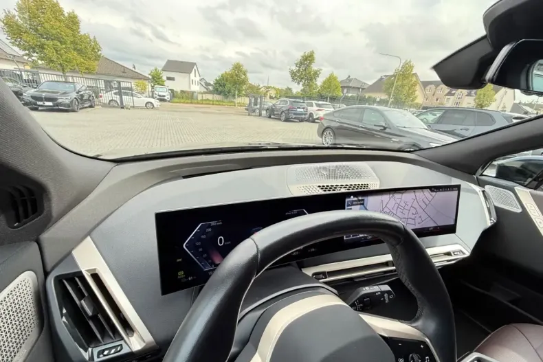 BMW iX din 2022 cu 39.985 km - oferta BMW122144 - foto 22