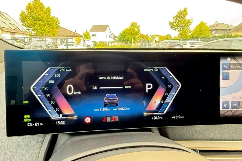 BMW iX din 2022 cu 39.985 km - oferta BMW122144 - foto 38