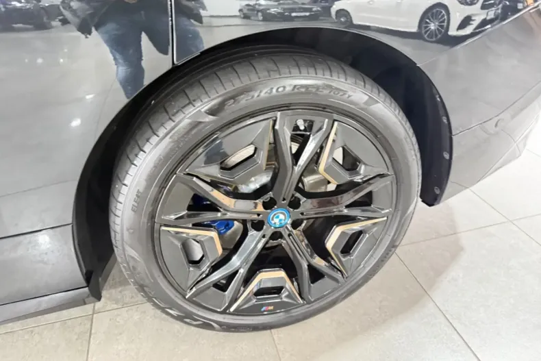 BMW iX din 2022 cu 39.985 km - oferta BMW122144 - foto 41