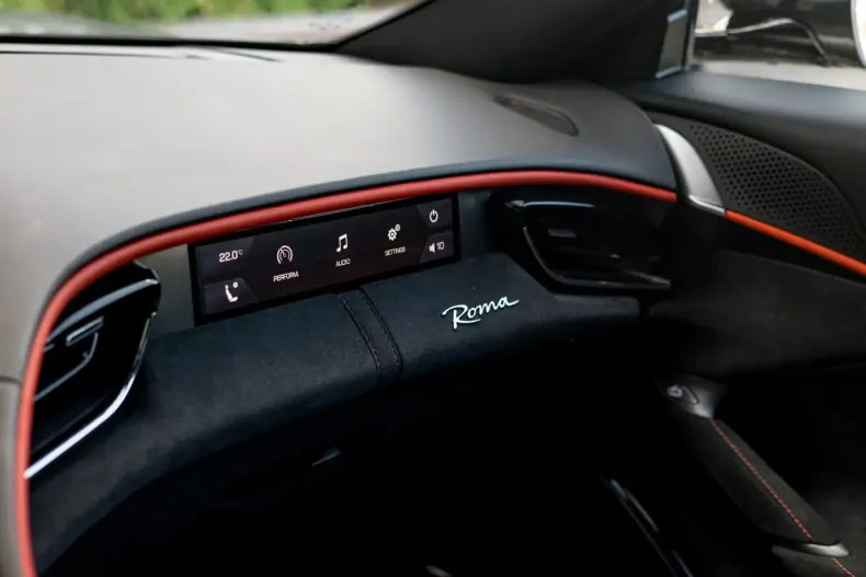 Ferrari Roma din 2022 cu 25.000 km - oferta FER122158 - foto 23