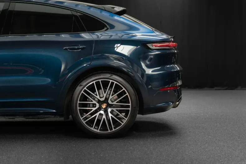 Porsche Cayenne din 2024 cu 9.600 km - oferta POR122159 - foto 3