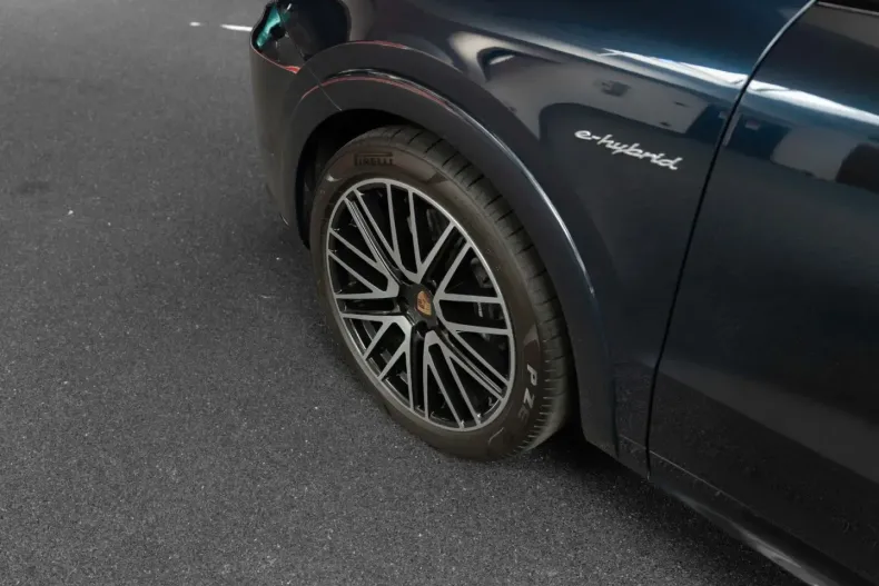 Porsche Cayenne din 2024 cu 9.600 km - oferta POR122159 - foto 6