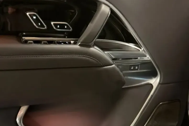 Land Rover Range Rover din 2024 cu 15.000 km - oferta LAN122161 - foto 10