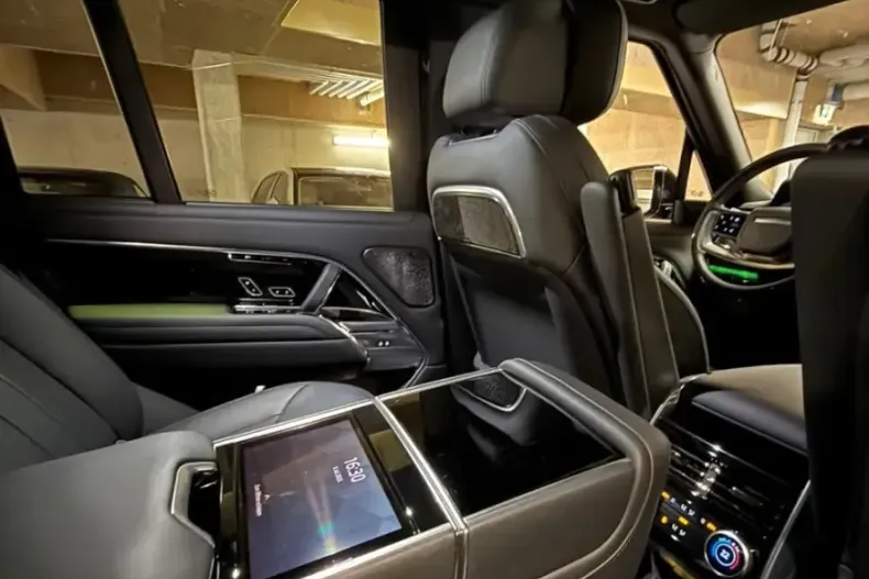 Land Rover Range Rover din 2024 cu 15.000 km - oferta LAN122161 - foto 15