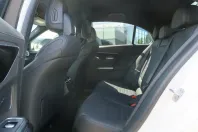 Mercedes-Benz C 300 din 2024 cu 13.420 km - oferta MER122166 - foto 7