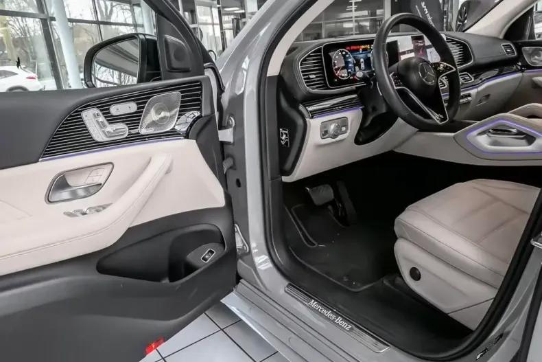 Mercedes-Benz GLE 450 din 2023 cu 8.338 km - oferta MER122174 - foto 8