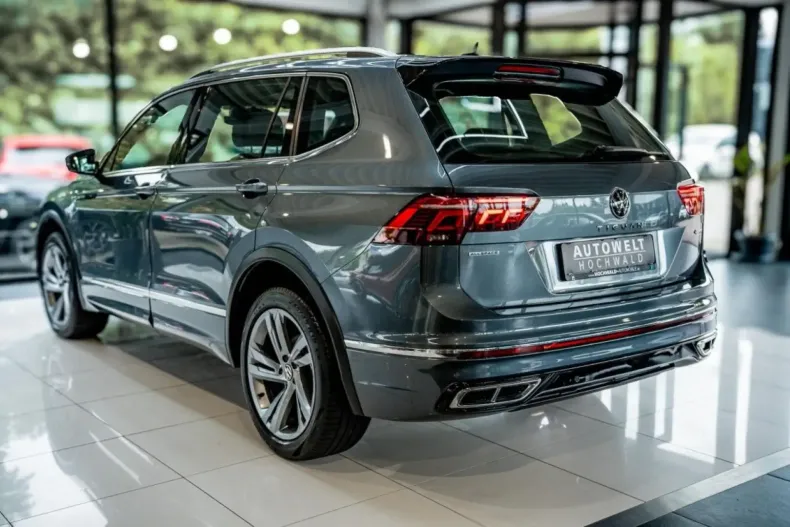 Volkswagen Tiguan Allspace din 2022 cu 81.638 km - oferta VOL122175 - foto 4