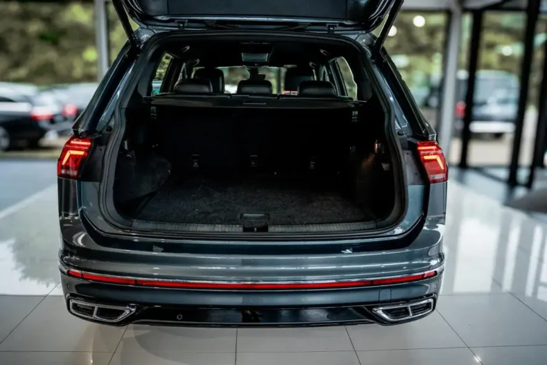 Volkswagen Tiguan Allspace din 2022 cu 81.638 km - oferta VOL122175 - foto 11