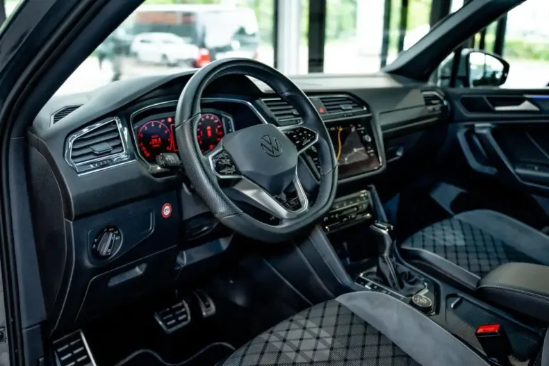 Volkswagen Tiguan Allspace din 2022 cu 81.638 km - oferta VOL122175 - foto 16