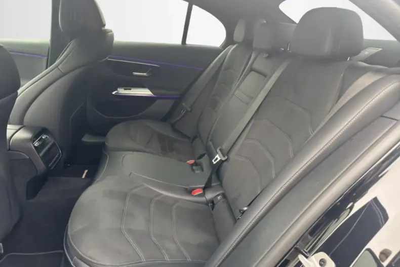 Mercedes-Benz E 200 din 2024 cu 53.393 km - oferta MER122184 - foto 10