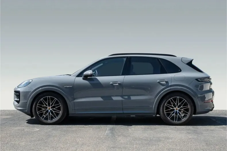 Porsche Cayenne din 2023 cu 38.200 km - oferta POR122189 - foto 2