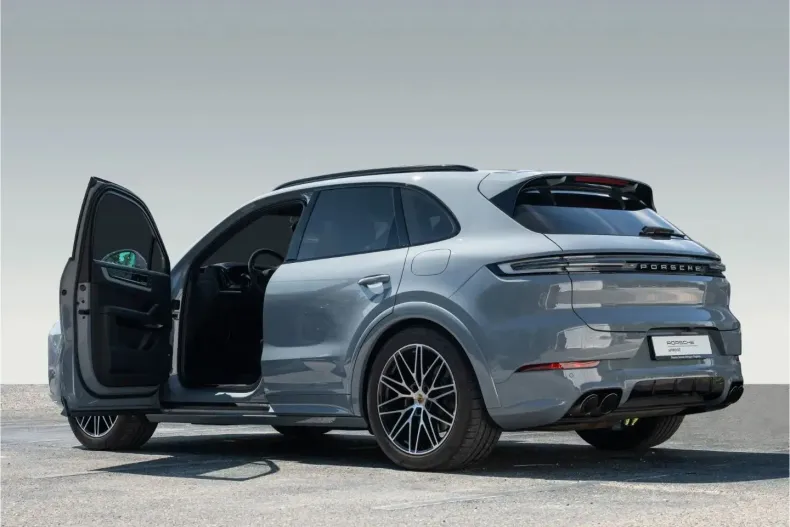 Porsche Cayenne din 2023 cu 38.200 km - oferta POR122189 - foto 5