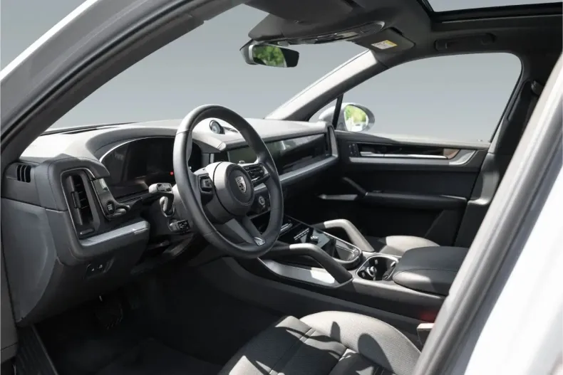 Porsche Cayenne din 2023 cu 38.200 km - oferta POR122189 - foto 7