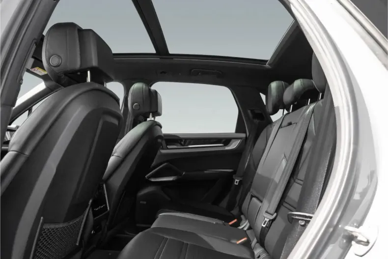 Porsche Cayenne din 2023 cu 38.200 km - oferta POR122189 - foto 10