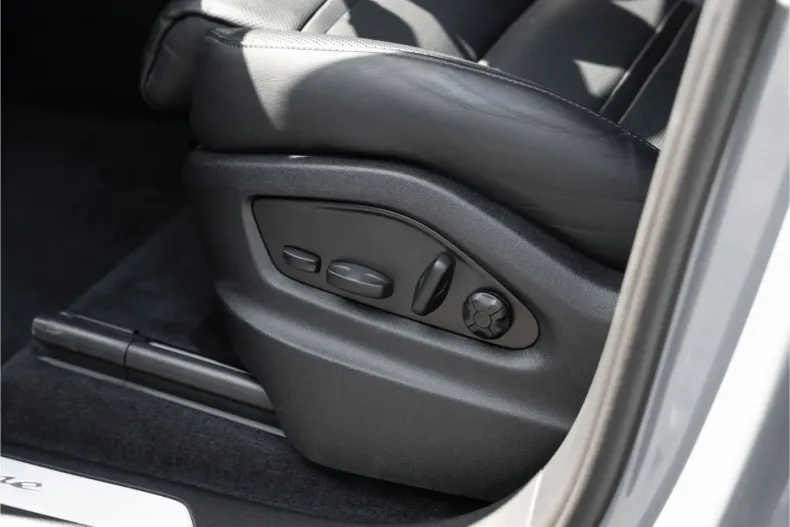 Porsche Cayenne din 2023 cu 38.200 km - oferta POR122189 - foto 23