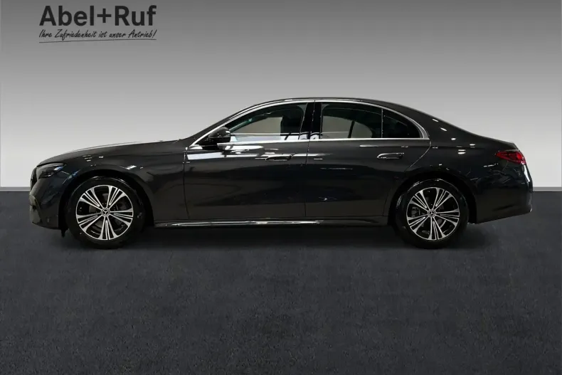 Mercedes-Benz E 200 din 2024 cu 10.000 km - oferta MER122193 - foto 5