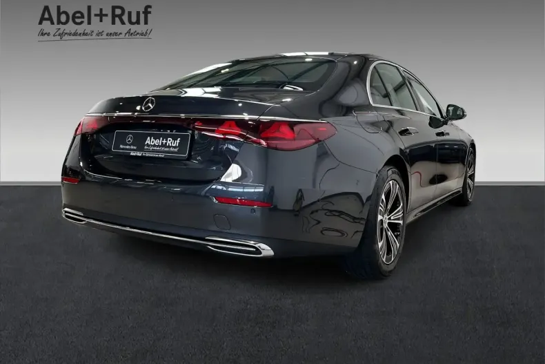 Mercedes-Benz E 200 din 2024 cu 10.000 km - oferta MER122193 - foto 6