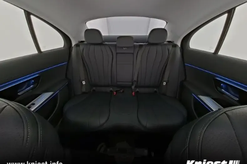 Mercedes-Benz E 220 din 2023 cu 15.700 km - oferta MER122194 - foto 7