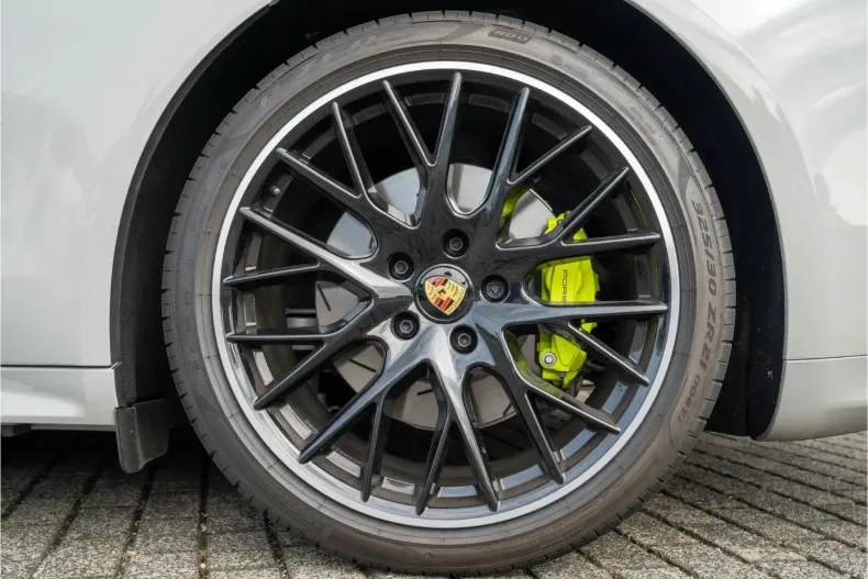 Porsche Panamera din 2024 cu 9.999 km - oferta POR122197 - foto 14