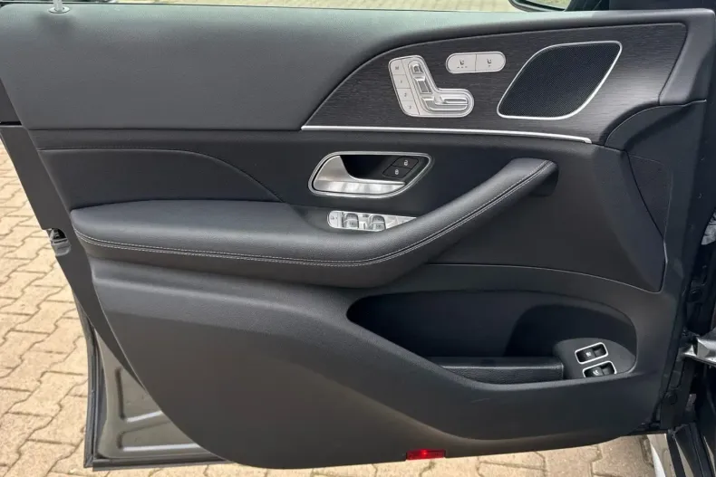 Mercedes-Benz GLE 350 din 2023 cu 17.050 km - oferta MER122208 - foto 13