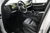 Porsche Cayenne din 2024 cu 9.800 km - oferta POR122228 - foto 8