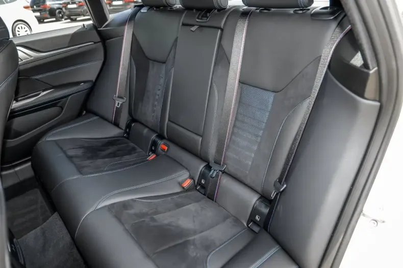 BMW 420 din 2024 cu 6.515 km - oferta BMW122233 - foto 13