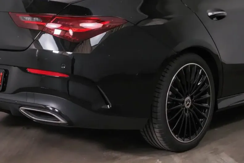 Mercedes-Benz CLA 200 din 2024 cu 19.723 km - oferta MER122237 - foto 4