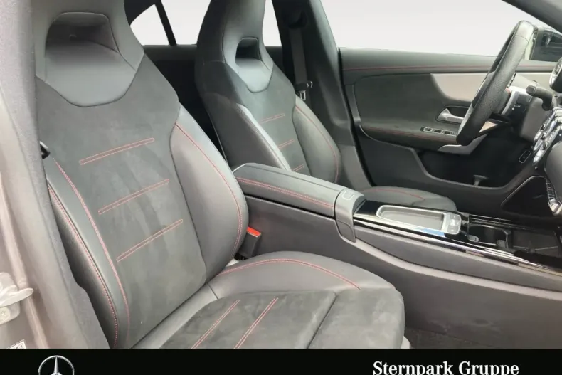 Mercedes-Benz CLA 250 din 2024 cu 18.130 km - oferta MER122238 - foto 15